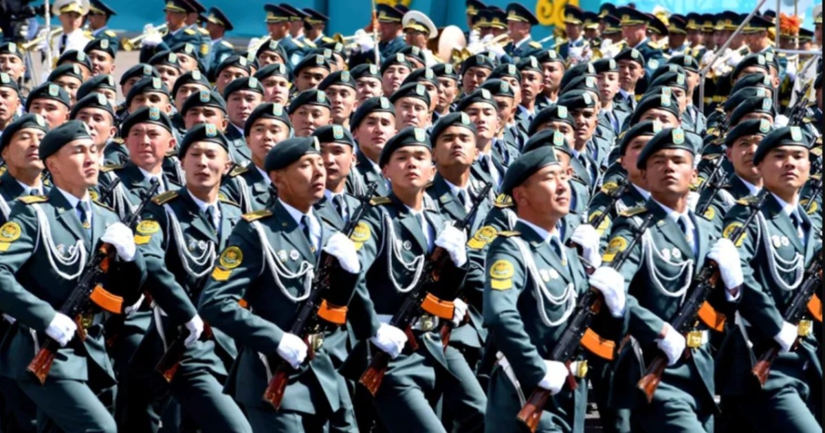 7 Мамыр – Отан Қорғаушылар Күні: Батырлық пен Бейбітшіліктің Символы