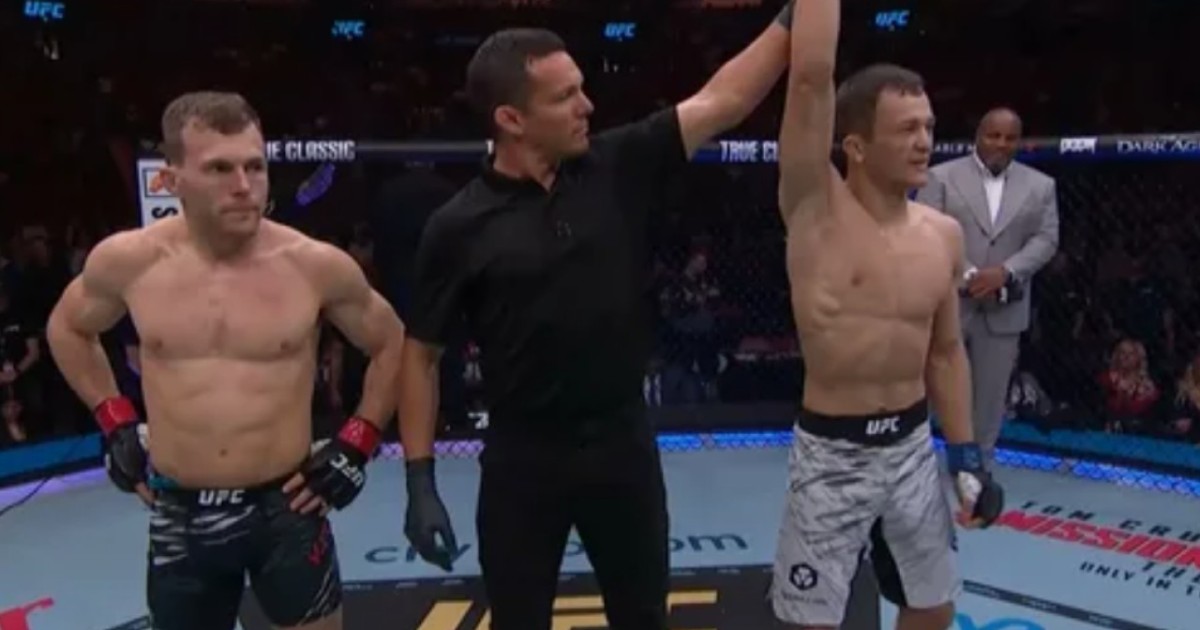 Бекзат Алмахан UFC-де найзағайдай нокаут жасап, Қазақстан атынан рекорд орнатты