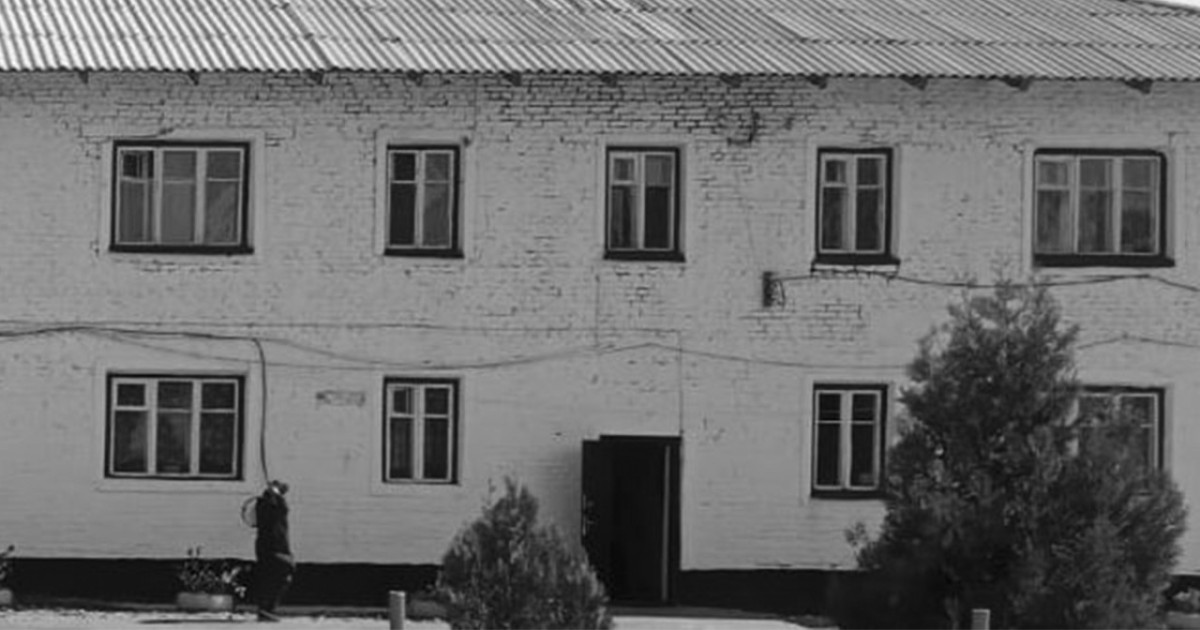 «Бір жарым ғасыр жөндеу көрмеген»: Сарыбұлақ ауылындағы мектептің қазіргі жағдайы