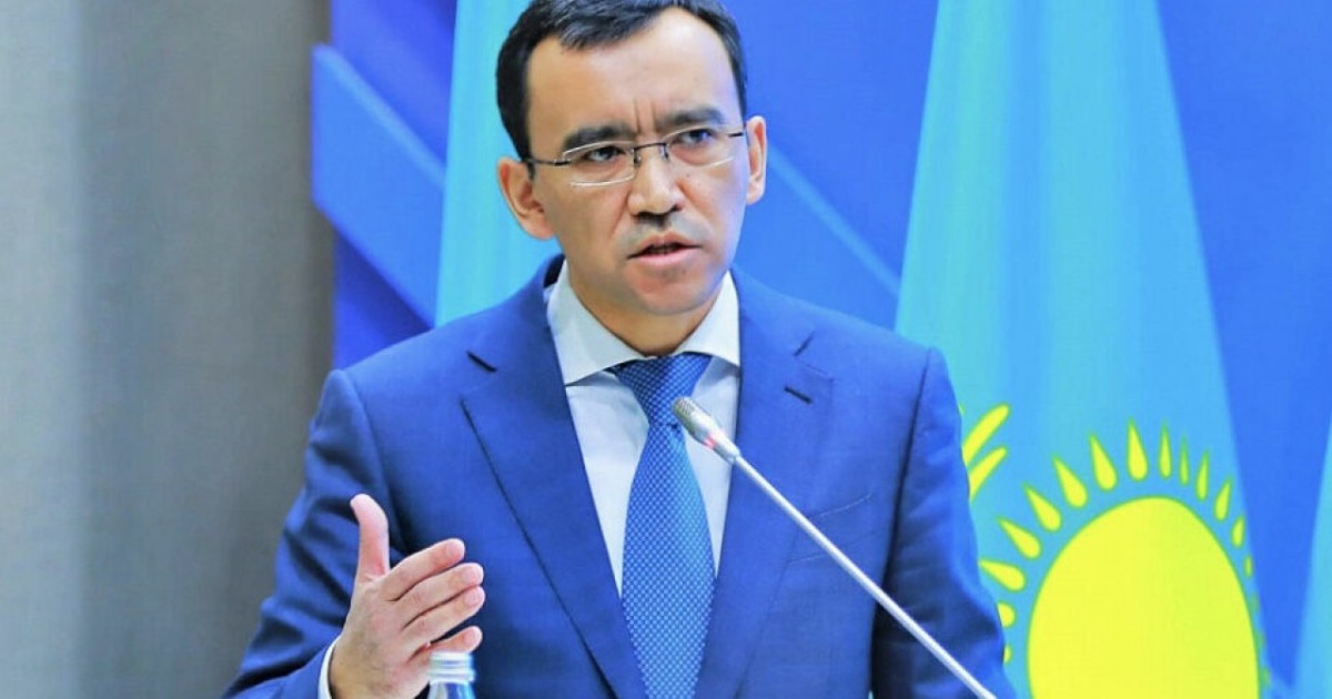 Әшімбаев өз мақаласында Тоқаевтың XXI ғасырдағы дағдарыс жайлы жауабын сипаттады