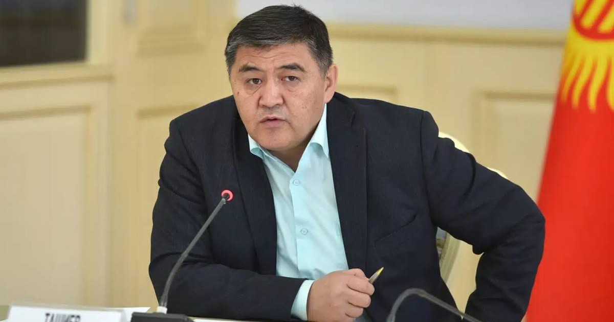 Ташиев жөнделмеген жол үшін мердігерді бағанға байлауды талап етті
