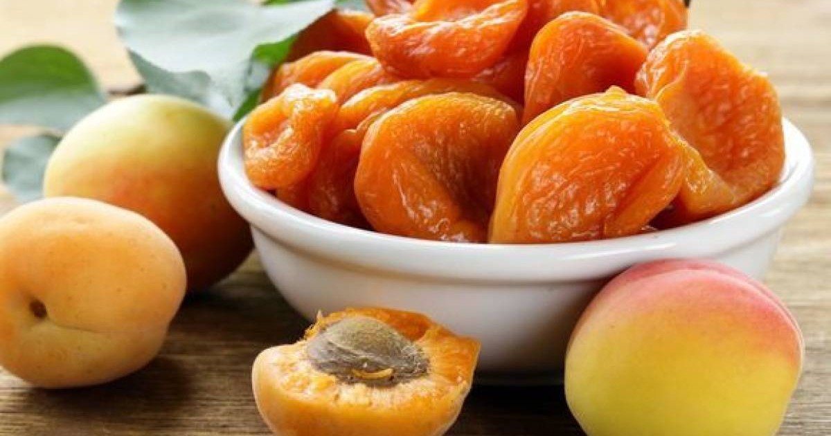 Кімдерге өріктен бас тарту керек