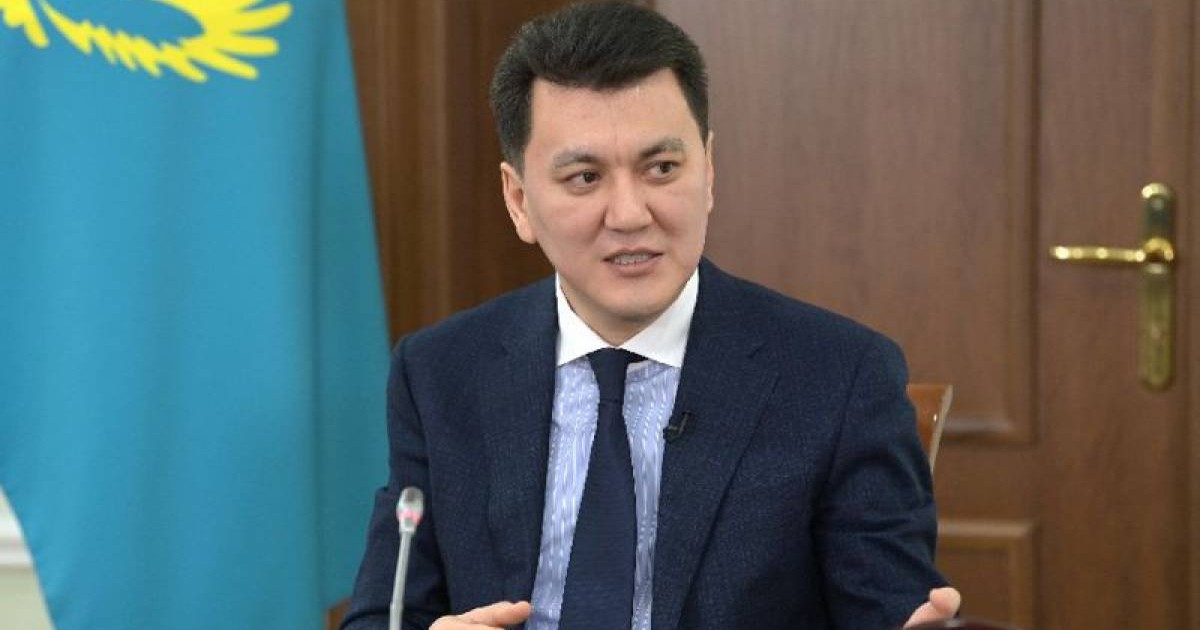 Ерлан Қарин қандай кітаптарды оқуға кеңес береді? Топ-10 тізім