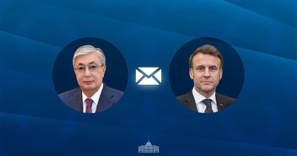Тоқаев Франция Президентін Ұлттық мерекемен құттықтады