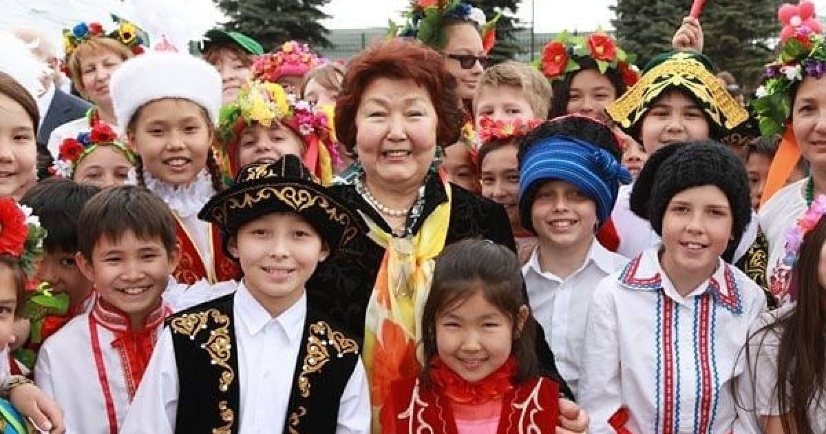 Сара Назарбаева неге ел алдына шықпай кетті?