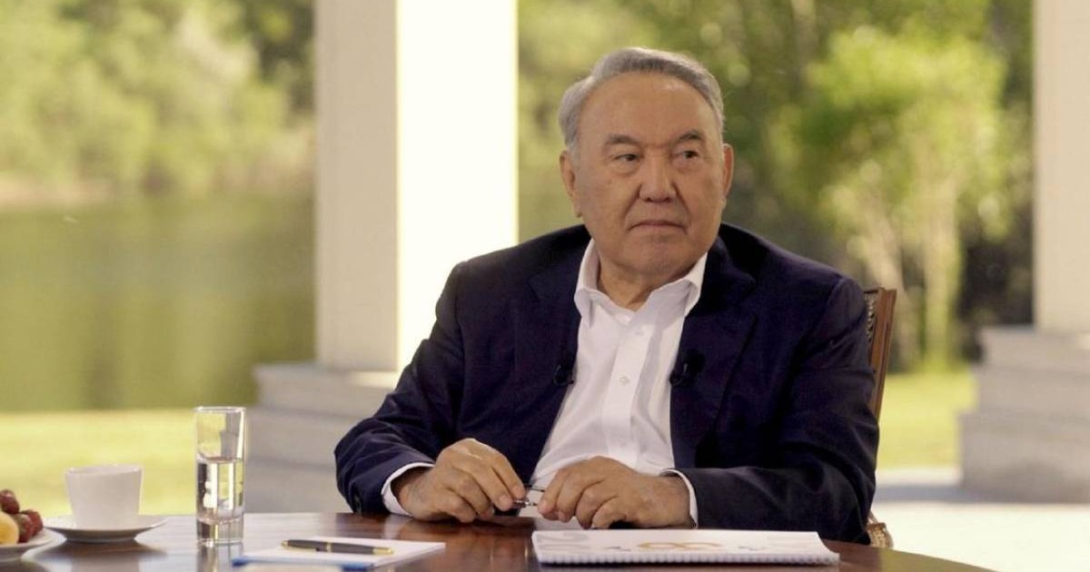 «Қанша рет ескерттім»: Назарбаев туыстарына неге ренжулі?
