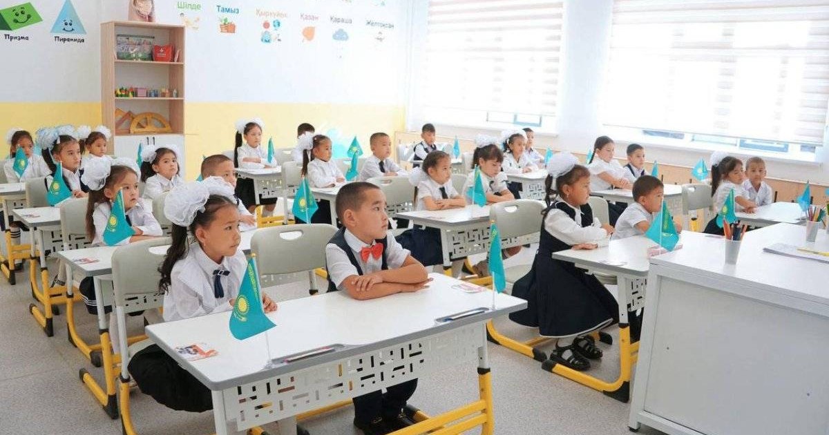 Жүз мыңға жуық бала «Келешек мектептеріне» барды: 57 жаңа білім ұясы есік ашты