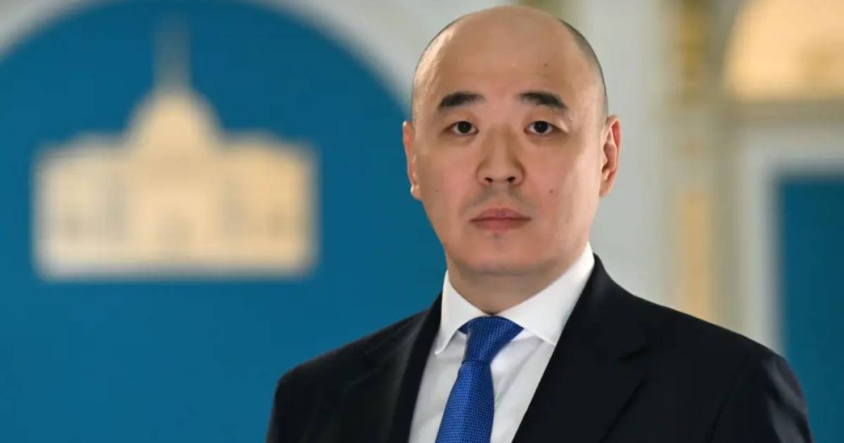 Президент Қанат Шарлапаевты қызметінен босатты