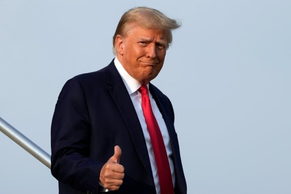 Трамп: Ресей мен Украина үшін бұл соғысты тоқтататын тарихи күн болуы мүмкін