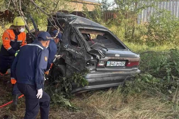 "Не үшін балаға көлік береміз?": Алматы облысында үш оқушы жол апатынан қаза тапты