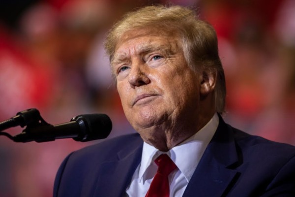"Төзім шегіне жетіп қалды": Трамп Иранды берілуге шақырып, ескерту жасады