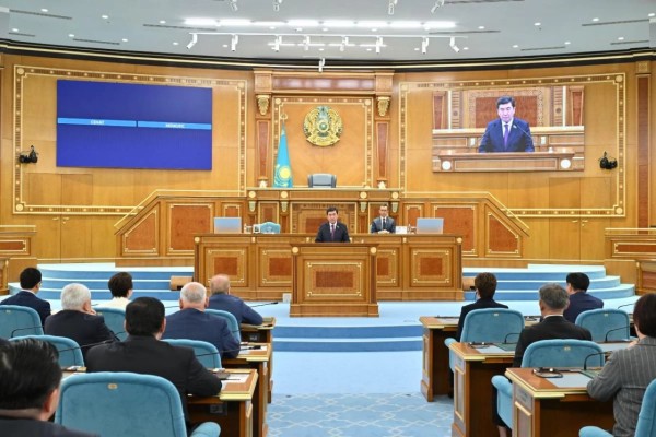 Депутаттар демалысқа шықты: сессияда қандай заңдар қабылданды?