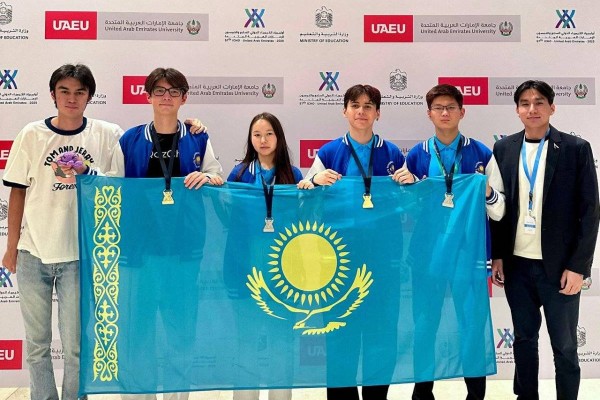 Қазақстандық оқушылар әлемнің үздік химиктері қатарында