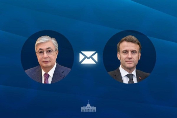 Тоқаев Франция Президентін Ұлттық мерекемен құттықтады