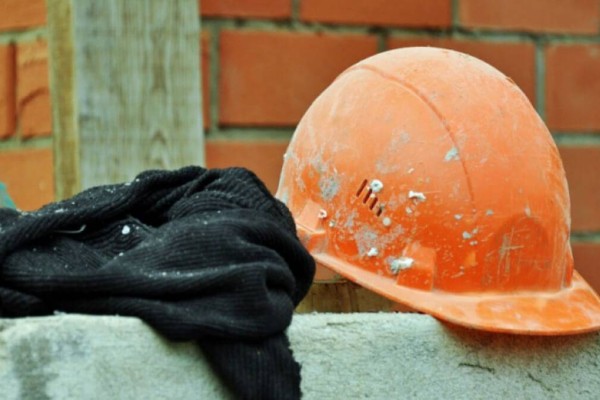 Жарты жылда өндірістен 584 адам жарақат алып, 77-сі қайтыс болды