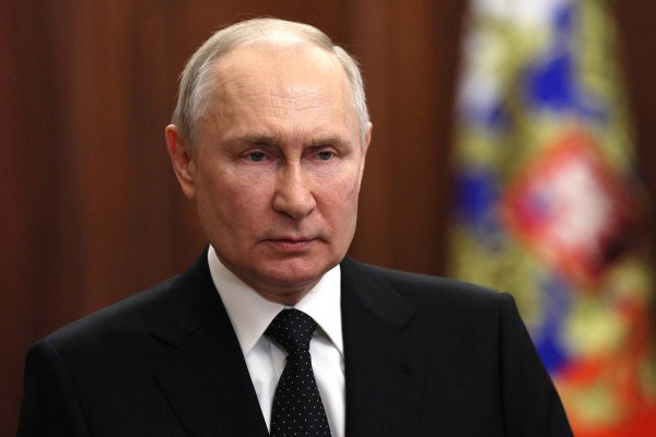 Бір шарт орындалса Путин майдан шебін «тоқтатуға» дайын екенін мәлімдеді
