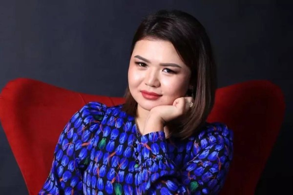 «Халықтың арқасында самолет мінемін»: Ырысбала Икрамбай сынға жауап берді