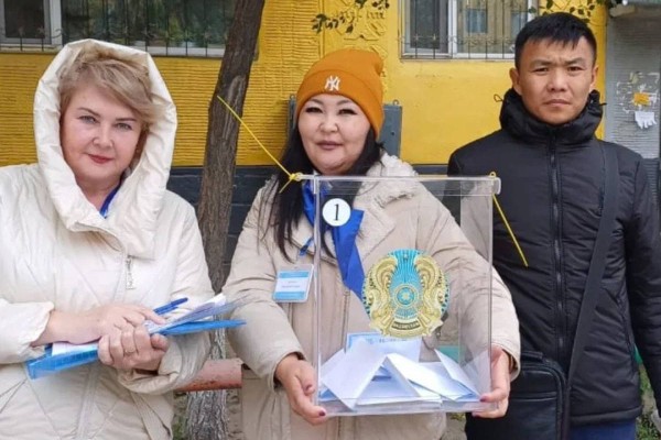 «СЕМЕЙДЕ АЛҒАШ РЕТ ТІКЕЛЕЙ ҚАЛА ӘКІМІНІҢ САЙЛАУЫ  ӨТТІ»