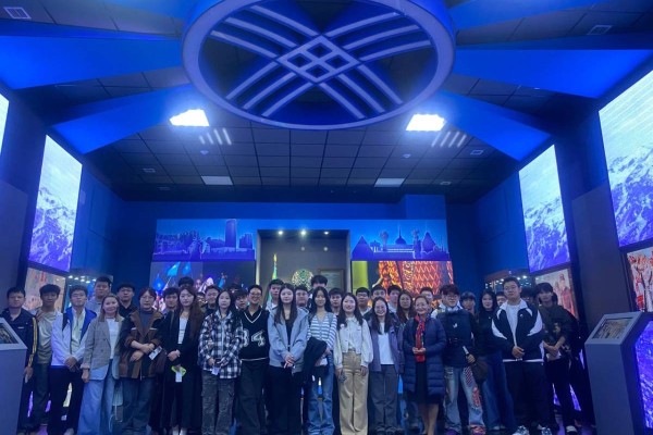 Роль кураторов-эдвайзеров в воспитательном процессе иностранных студентов на факультете довузовского образования КазНУ им.аль-Фараби