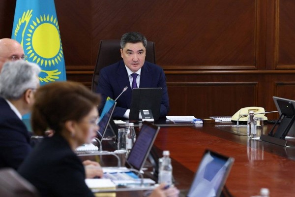 Қазақстандағы Цифрландыру және ЖИ жылы: Үкімет жұмысының басым бағытын белгіледі – экономиканың барлық салаларына технологияларды енгізу