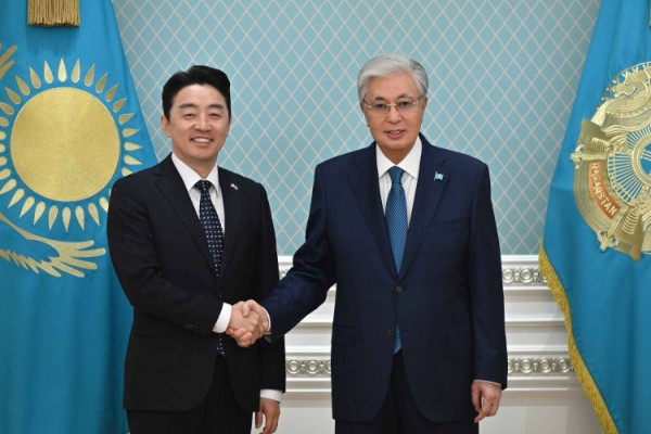 Тоқаев Корея президентінің арнаулы өкілін қабылдады: стратегиялық әріптестік жаңа деңгейге көтерілуі мүмкін