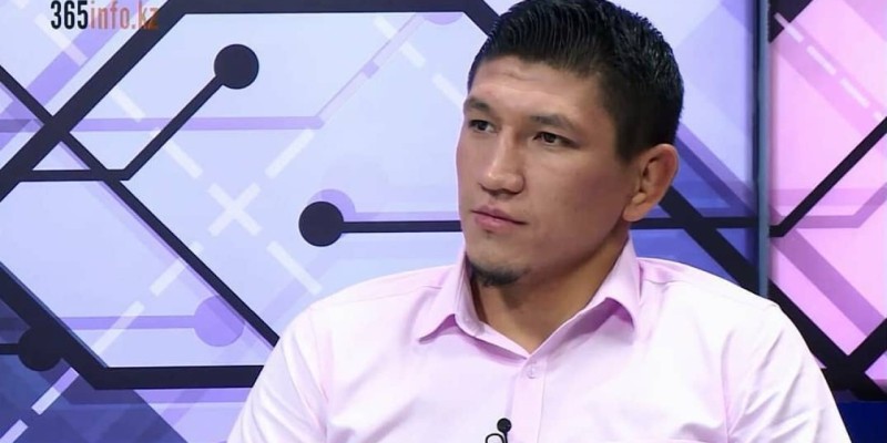 «Алматының сұлу, табысты қыздары қайда?»: Қуат Хамитов қыз іздеп жүргенін айтты