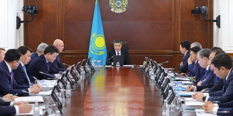 Экономиканы ырықтандыру: Үкімет монополияларды шектеу бойынша жаңа міндеттерді талқылады