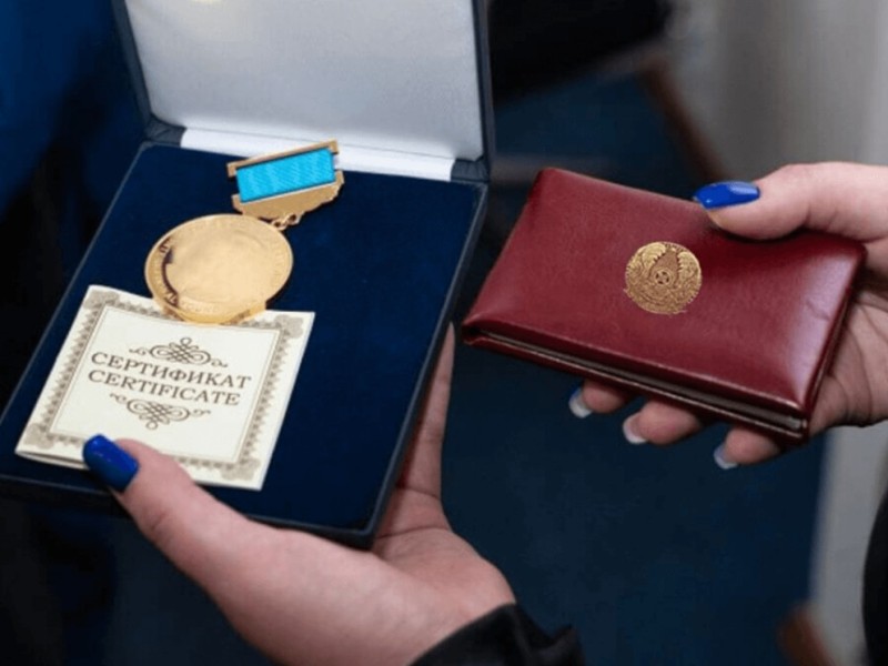 Халықтың жүрегінен орын алғанымен, атақсыз қалған әншілер кімдер?
