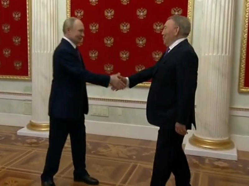 Нұрсұлтан Назарбаев Мәскеуде Владимир Путинмен кездесті