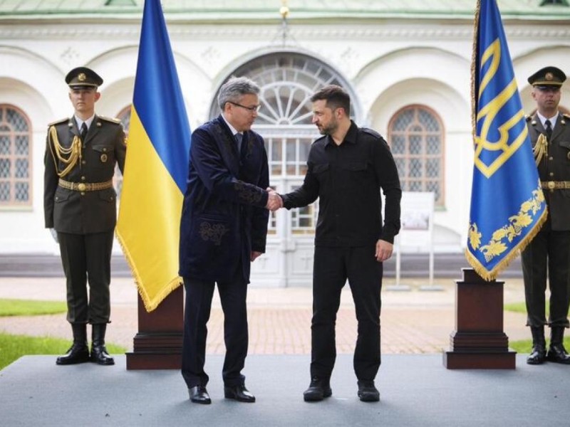 Қазақстан-Украина қатынастары жаңа деңгейге көтеріле ме? Елші сенім грамоталарын тапсырды