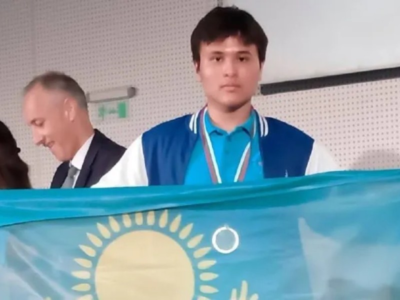 Қазақстандық оқушы Еуропаның үздік физигі атанды
