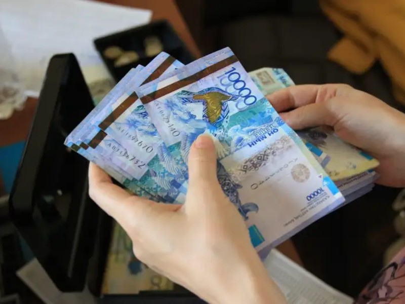 Министрлік ең төменгі жалақыны көтеру мүмкіндігін қарастырып жатыр