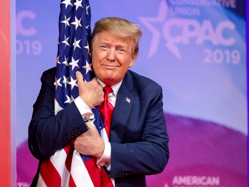 Дональд Трамп Суперменге айналды