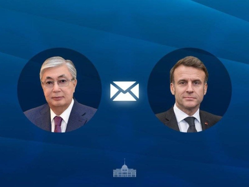 Тоқаев Франция Президентін Ұлттық мерекемен құттықтады