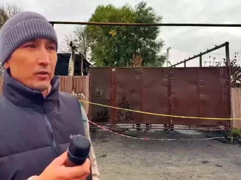 Қаржаубай Нұрымовтың өртеніп кеткен үйінің орнына жаңа баспана салынып жатыр