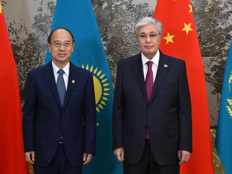 12 млн тоннаға курс: Тоқаев CNPC төрағасымен Шымкент МӨЗ жаңғыртуын және газ химиясын талқылады