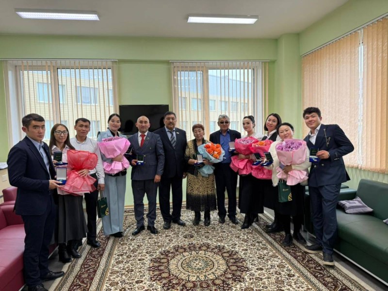 «ҰСТАЗДАР ҰЛЫҚТАЛҒАН КҮН»