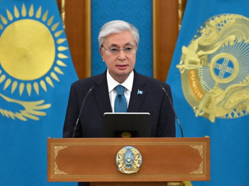 Тоқаев әйелдердің ел дамуындағы рөлін атап өтті