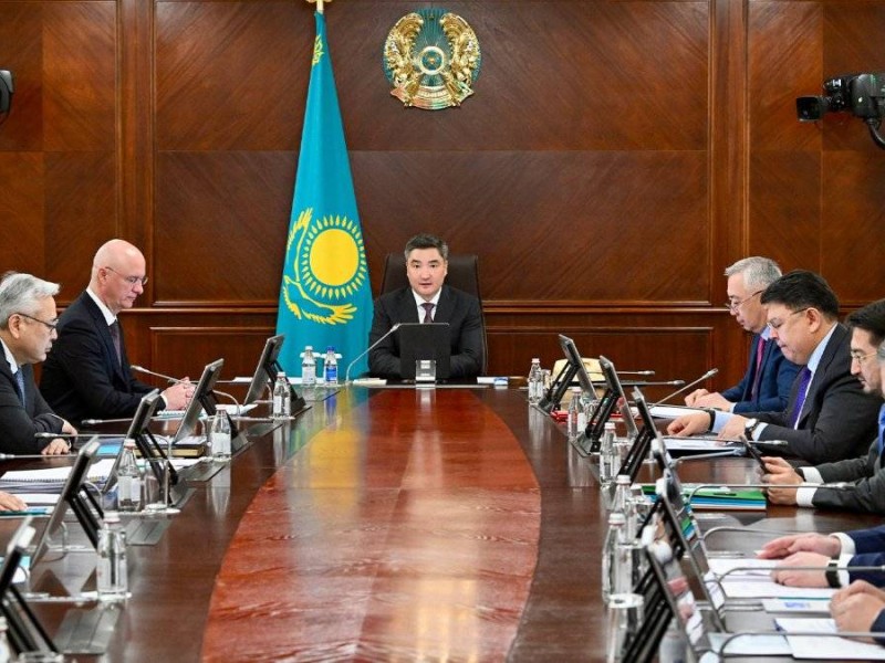 Үкіметте инновацияны дамыту күн тәртібіне шықты: жаңа Конституция талаптары күшейтілді