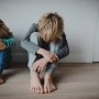 Астанадағы балабақшада жан түршігерлік оқиға: тәрбиеші көмекшісі бүлдіршінді аяусыз ұрып-соққан!