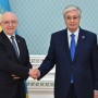 Тоқаев ICAO басшысын қабылдап, оған орден табыстады