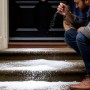 Табалдырыққа тұз сеуіп, тыныш өмір сүріңіз. Көне ырымның өзектілігі таңғалдырады