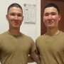 «Қойға да қарайды ғой»: Әскерде көз жұмған егіз сарбаздың туыстары әділдік талап етті